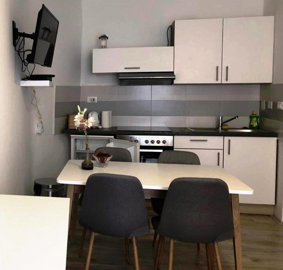 Monte B. Exclusive Apartment Ровинь Экстерьер фото