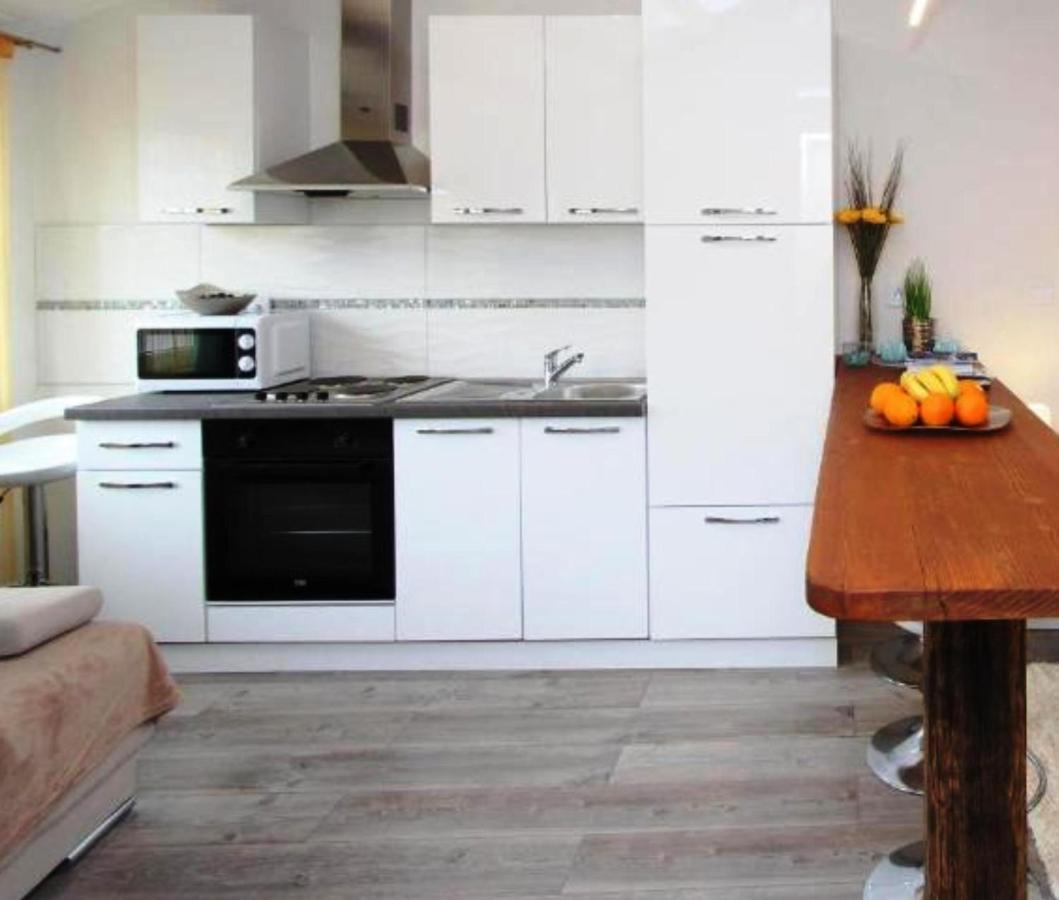 Monte B. Exclusive Apartment Ровинь Экстерьер фото