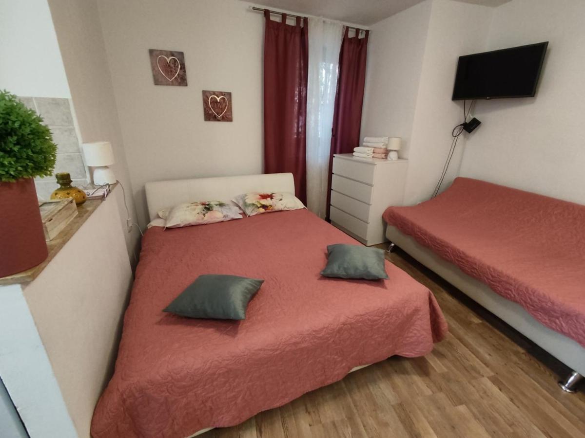 Monte B. Exclusive Apartment Ровинь Экстерьер фото