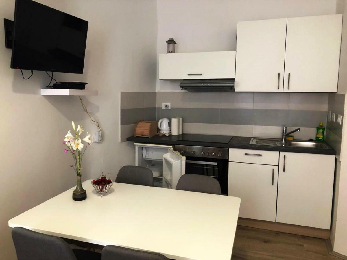 Monte B. Exclusive Apartment Ровинь Экстерьер фото