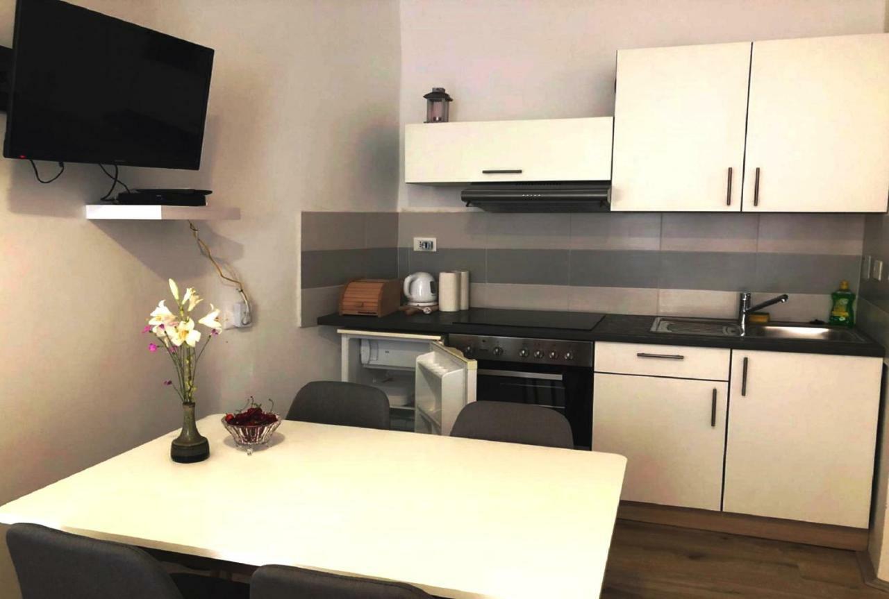 Monte B. Exclusive Apartment Ровинь Экстерьер фото